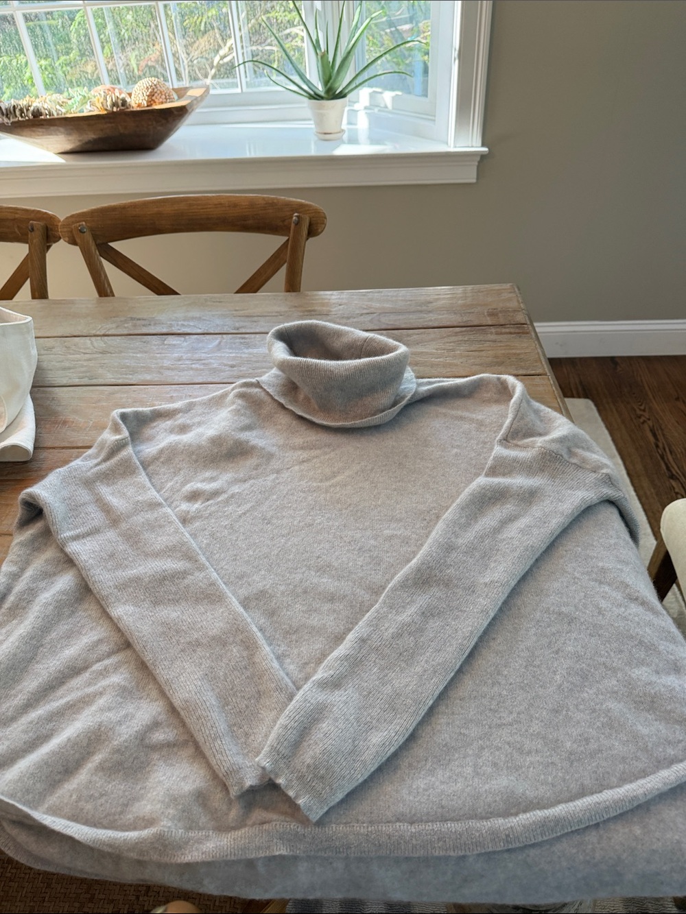 Saks Fifth Avenue Light Gray Cashmere Sweater